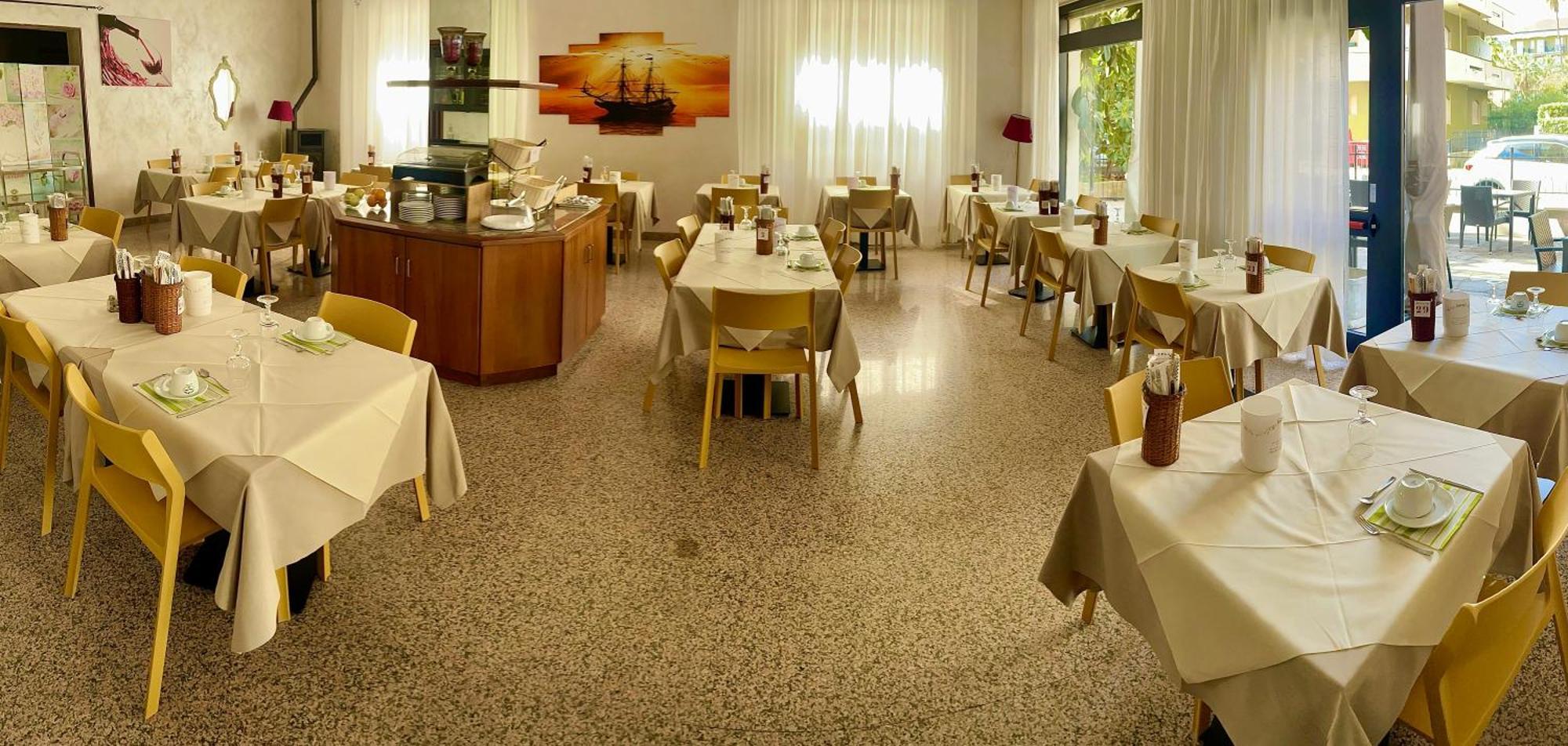 Hotel Jole Marina dʼMarina dʼAndora Extérieur photo